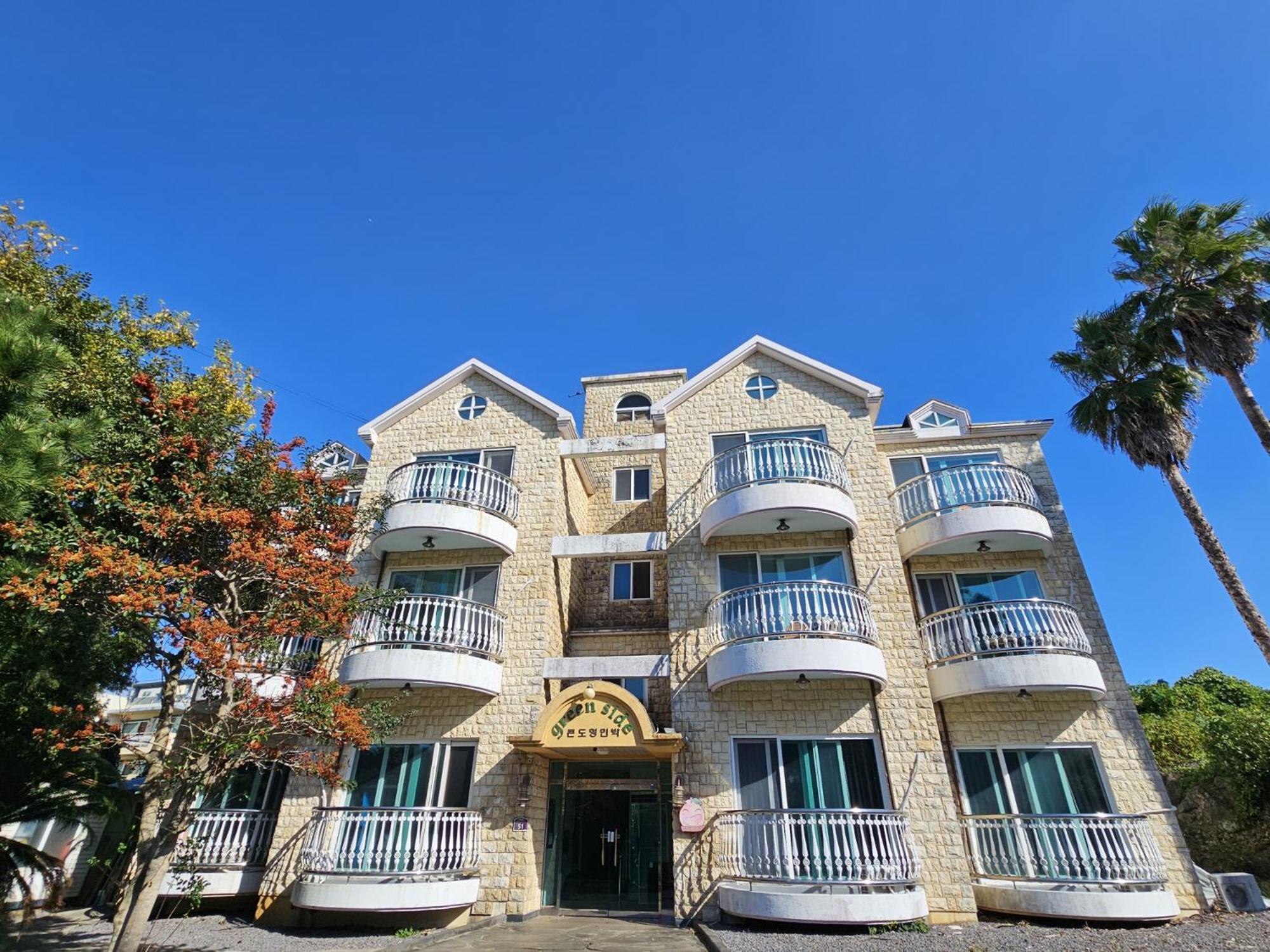 Greenside Pension Seogwipo Exterior foto