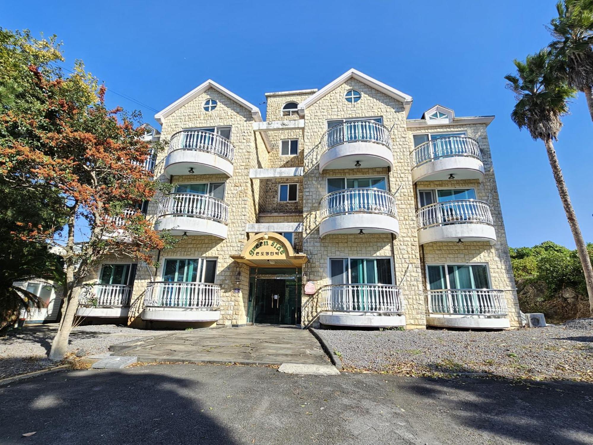 Greenside Pension Seogwipo Exterior foto